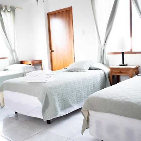 Hostal Santa Maria Floreana Buitenkant foto
