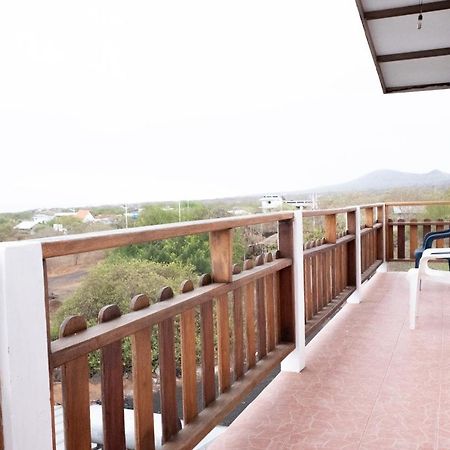 Hostal Santa Maria Floreana Buitenkant foto