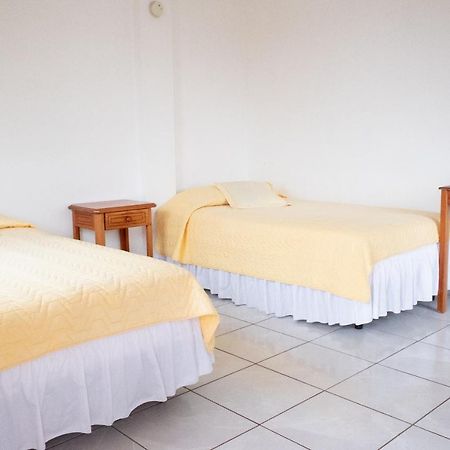 Hostal Santa Maria Floreana Buitenkant foto